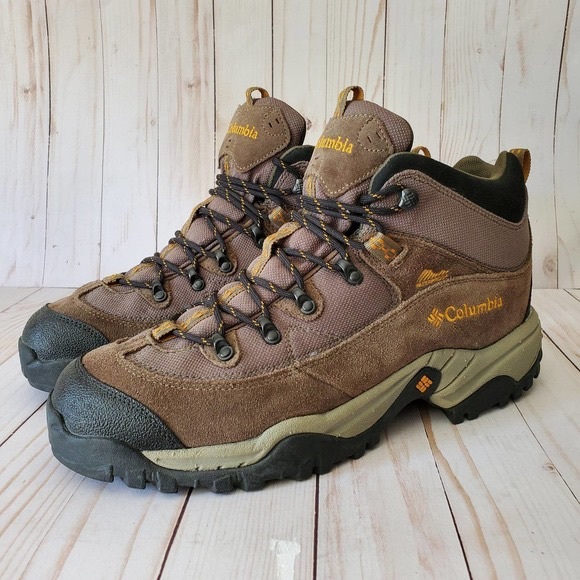 SOLD Columbia Trail Meister Mid Men’s Hiking Boots - Picture 1 of 9